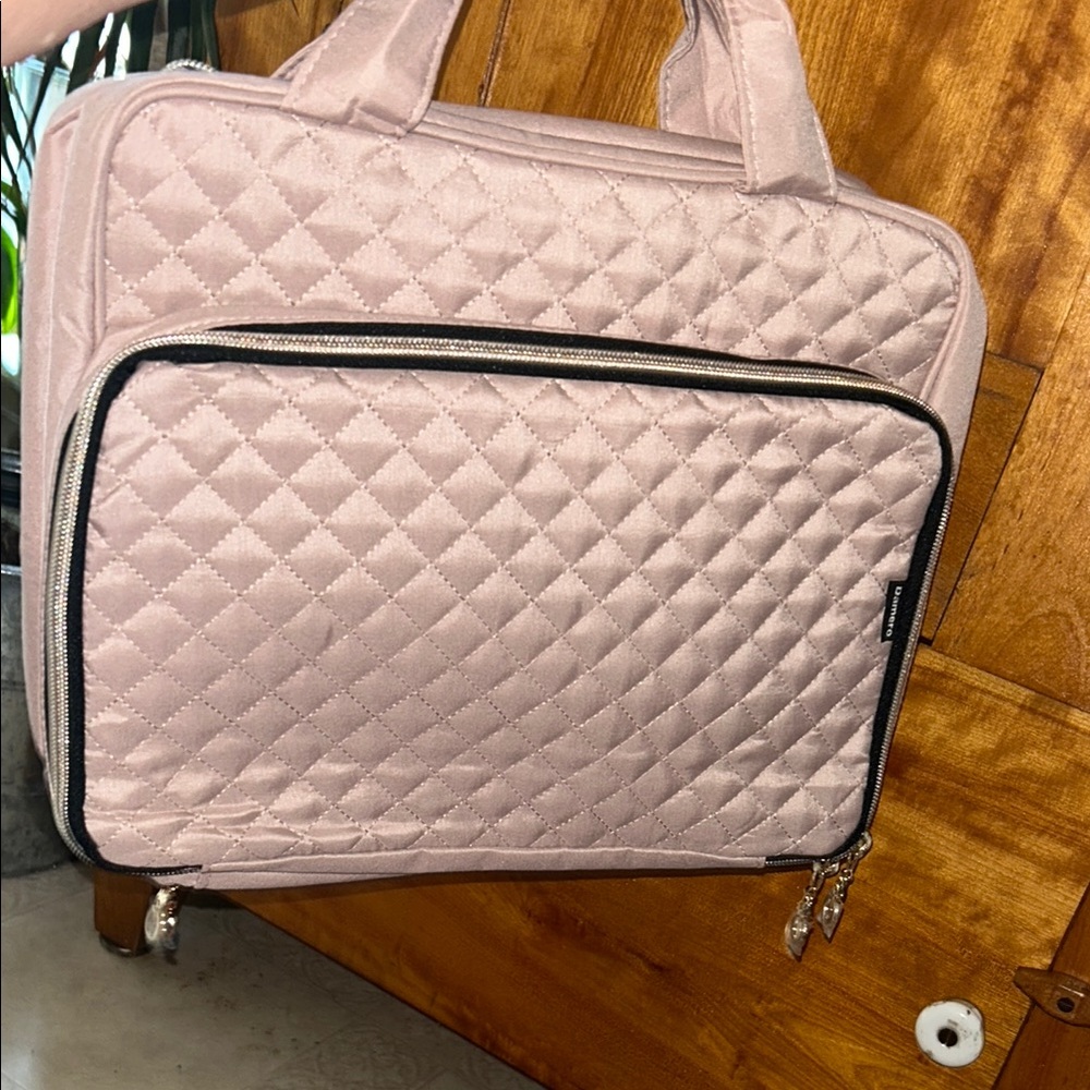 Elegant damero Quilted Pink Cosmetic Bag